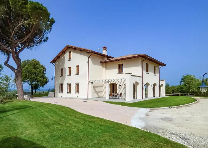 With Swimming Pool In Vinci Hills *